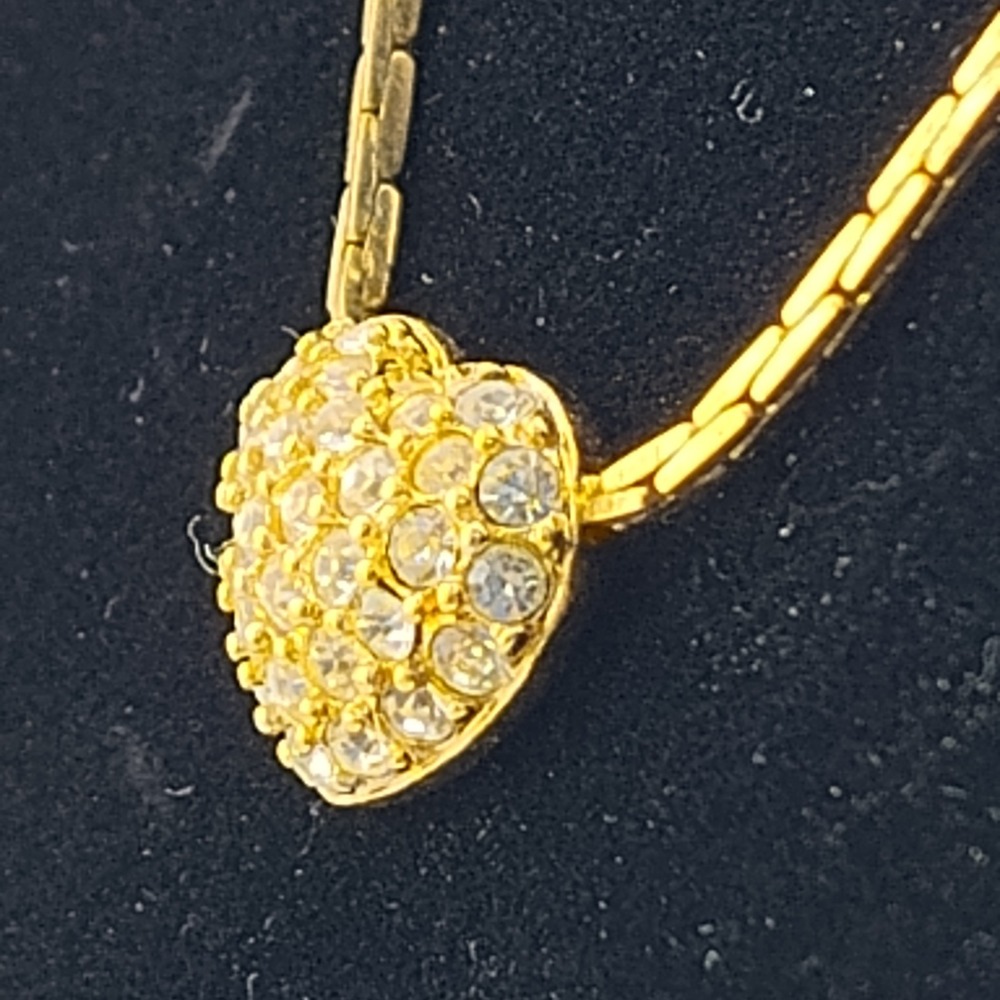 Authentic Vintage Signed SWAROVSKI CRYSTAL HEART LOVE NECKLACE GOLDTONE 16 ¾" - Picture 4 of 9